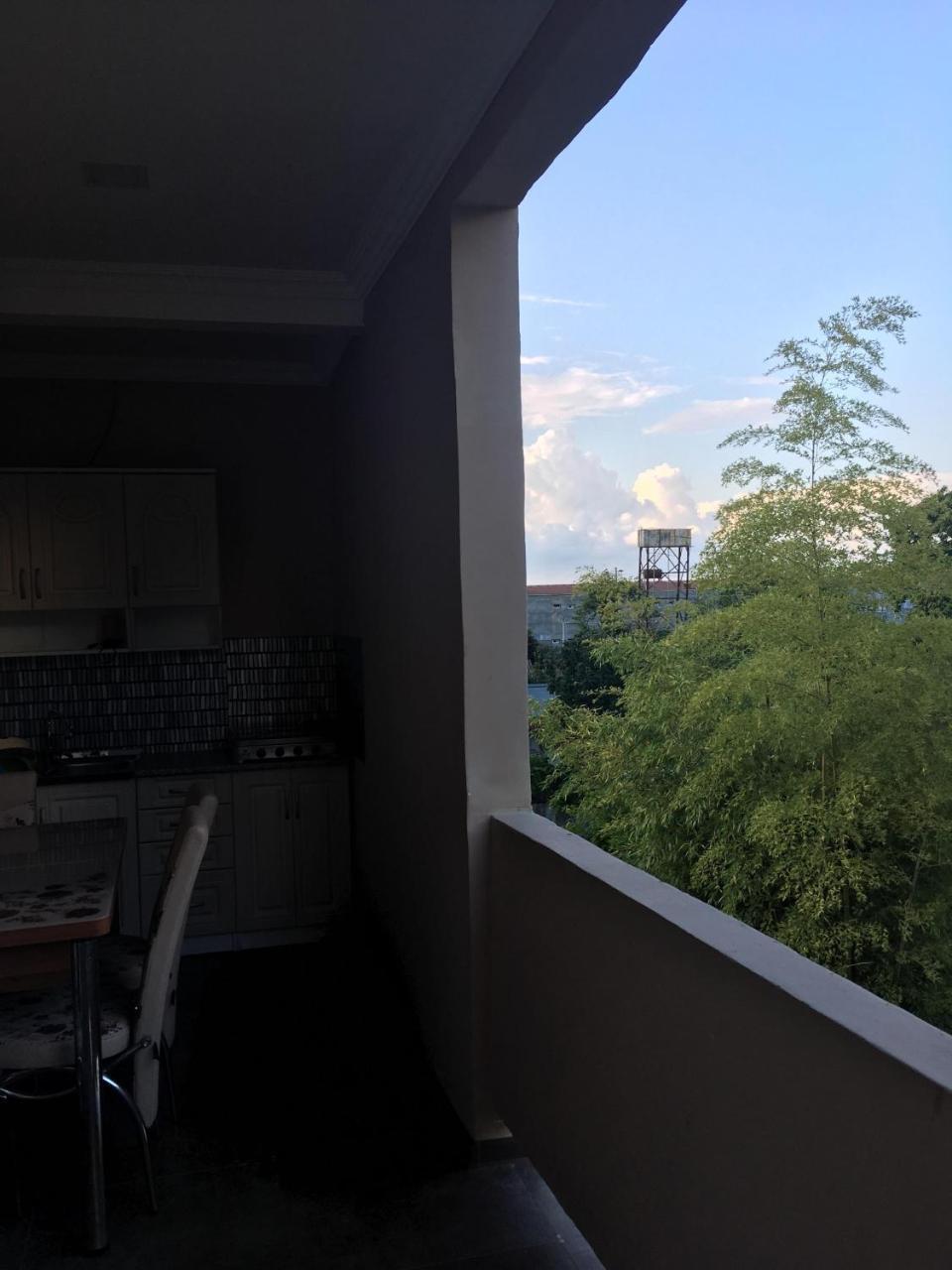 Guest House Kobuleti On Aghmashenebeli Ngoại thất bức ảnh